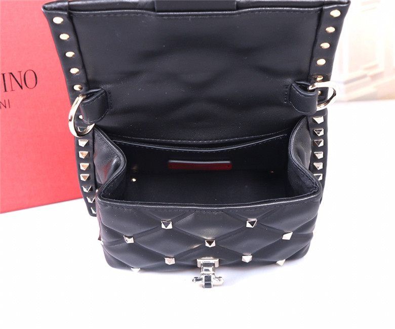 발렌티노 GARAVANI CANDYSTUD 미니 토트&숄더백 17CM B31561