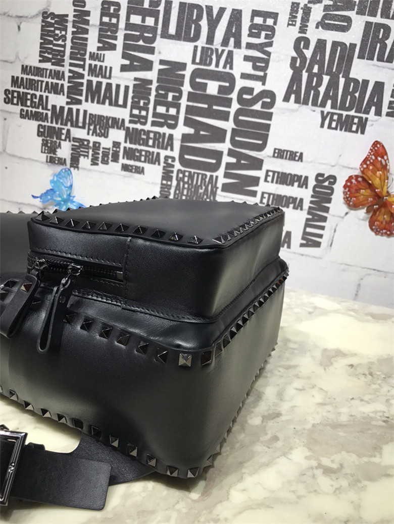 발렌티노 백팩 신상 B3013