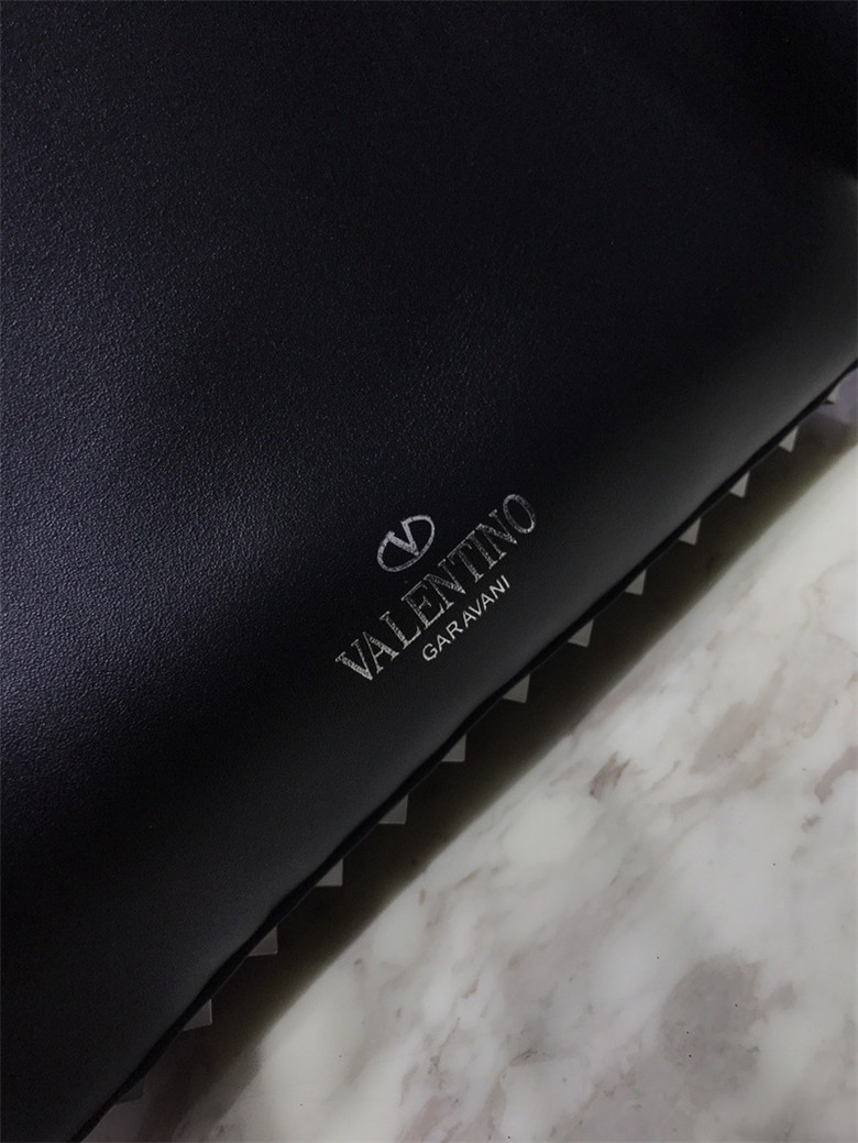 발렌티노 백팩 신상 B3013