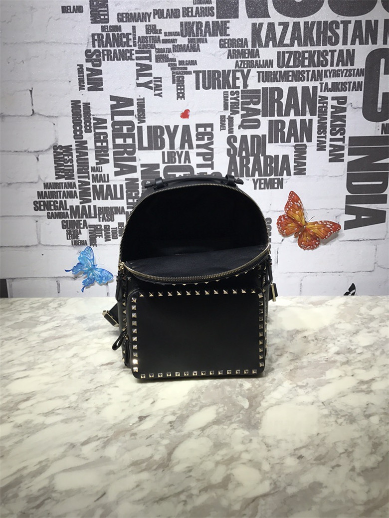 발렌티노 백팩 신상 B3012