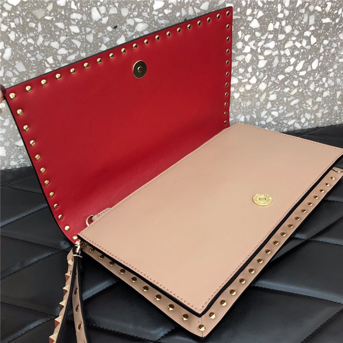 발렌티노 락스터드 스트랩 플랩 클러치백 B0399-2