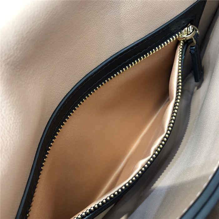 발렌티노 락스터드 스트랩 플랩 클러치백 B0399-3