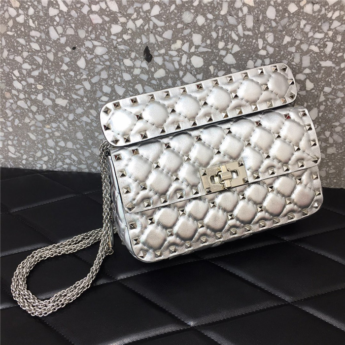 발렌티노 락스터드 스파이크백 스몰 B0123SG-1