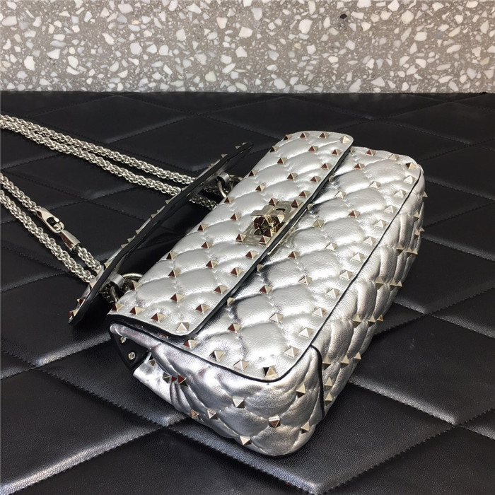 발렌티노 락스터드 스파이크백 스몰 B0123SG-1