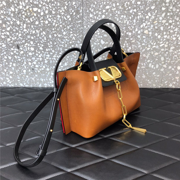 발렌티노 이스케이프 백 B0770-3  신상