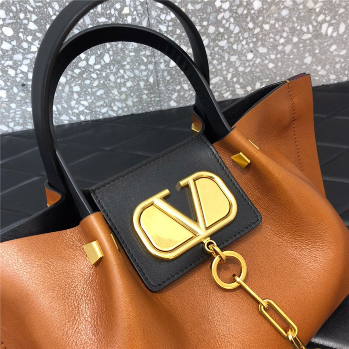 발렌티노 이스케이프 백 B0770-3  신상