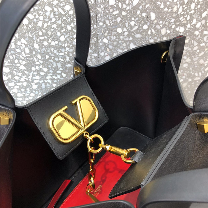 발렌티노 이스케이프백 미디움 B0990-4  신상