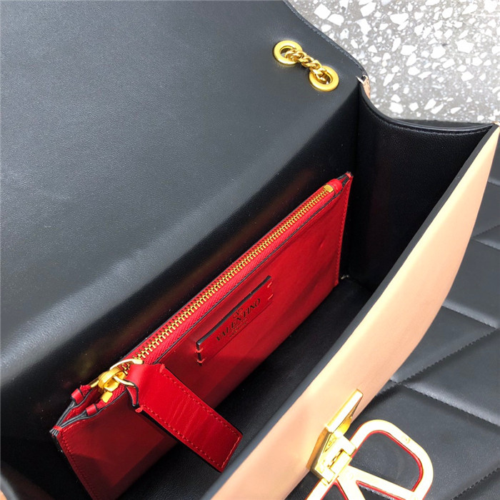 발렌티노 VLOCK 숄더백 미디움 B0027-1신상