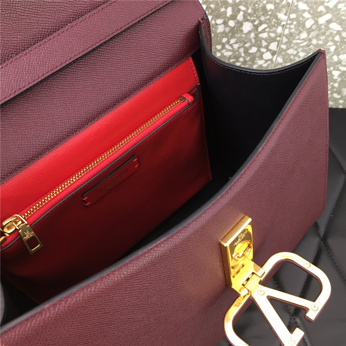 발렌티노 가라바니  브이링  미디움 토트&숄더백 B0018-2 신상