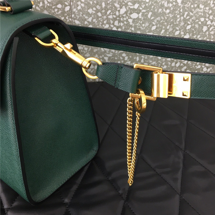 발렌티노 가라바니  브이링  미디움 토트&숄더백 B0018-3 신상