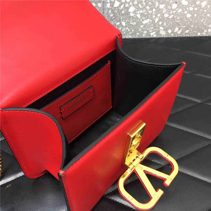 발렌티노 VLOCK 미니 숄더백 B0001-2 2020/신상