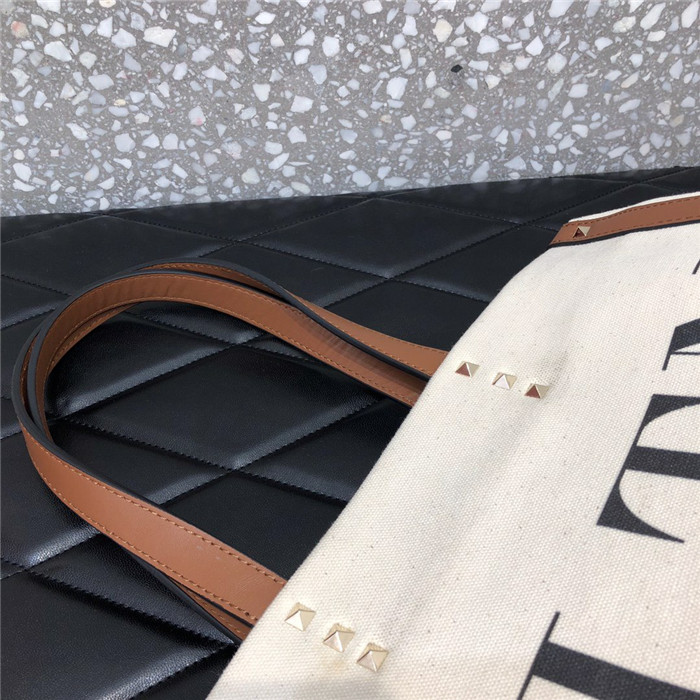 발렌티노 가라바니 쇼핑백 B99033-1 신상