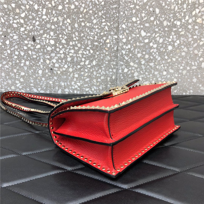 발렌티노 락스터드 숄더백 B0033-3 신상