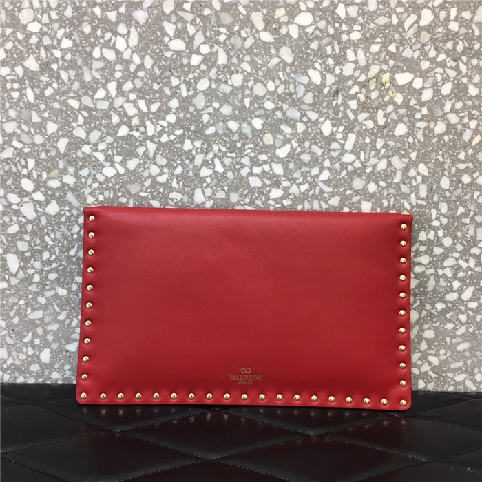 발렌티노 락스터드 엔벨롭 클러치 30CM V632010-3