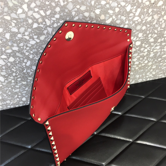 발렌티노 락스터드 엔벨롭 클러치 30CM V632010-3