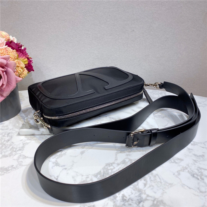 발렌티노 남성용 숄더백 V40910 2020/신상