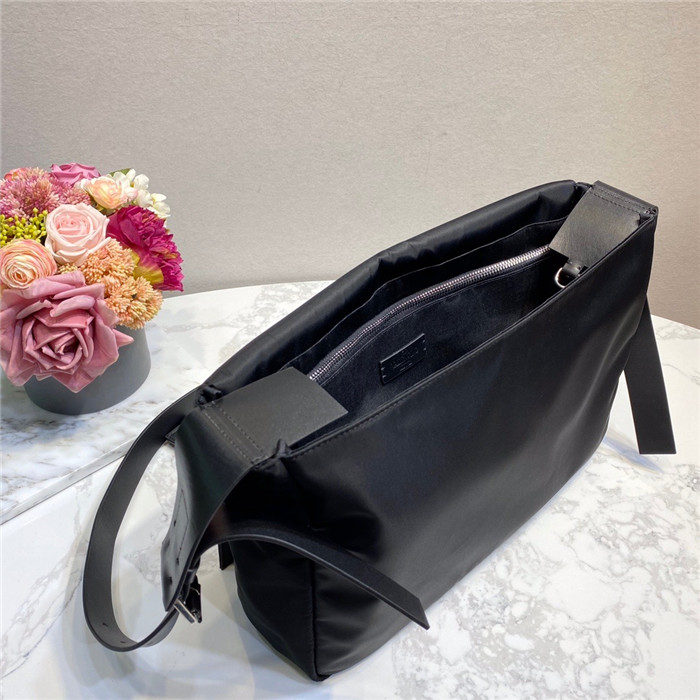 발렌티노 남성용 크로스백 V40911 2020/신상