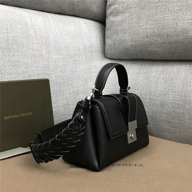 보테가 베네타 미니 토트&숄더백 B567208  신상