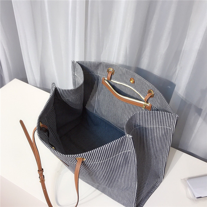 셀린느 캔버스 쇼핑백 C56056 2020/신상