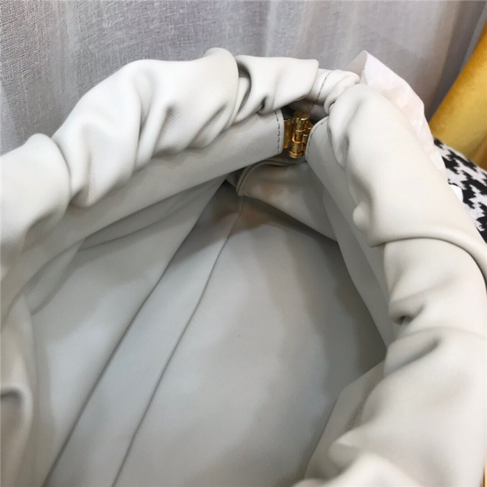 보테가베네타 버터카프 숄더백 BV0010-5 2020/신상