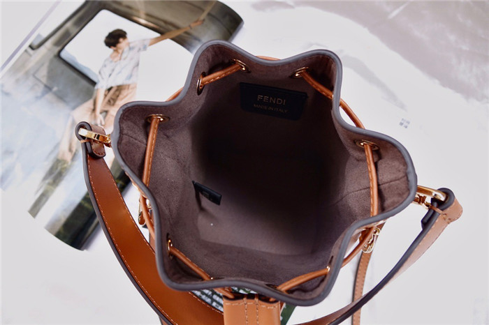  Fendi 펜디 몬트레조 레더 미니 버킷백 F2842-2 신상