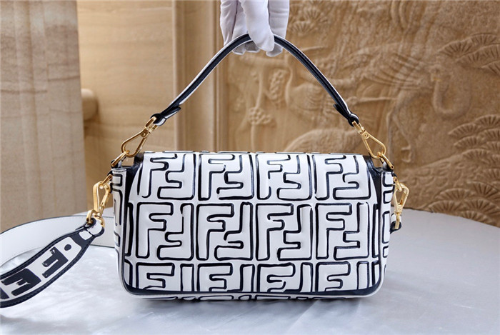 Fendi  펜디 바케트백 F30143 2020/신상
