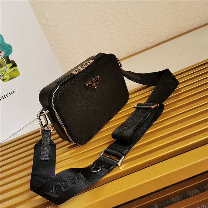  Prada 프라다 브리크 사피아노 크로스백 2VH070 2020/신상
