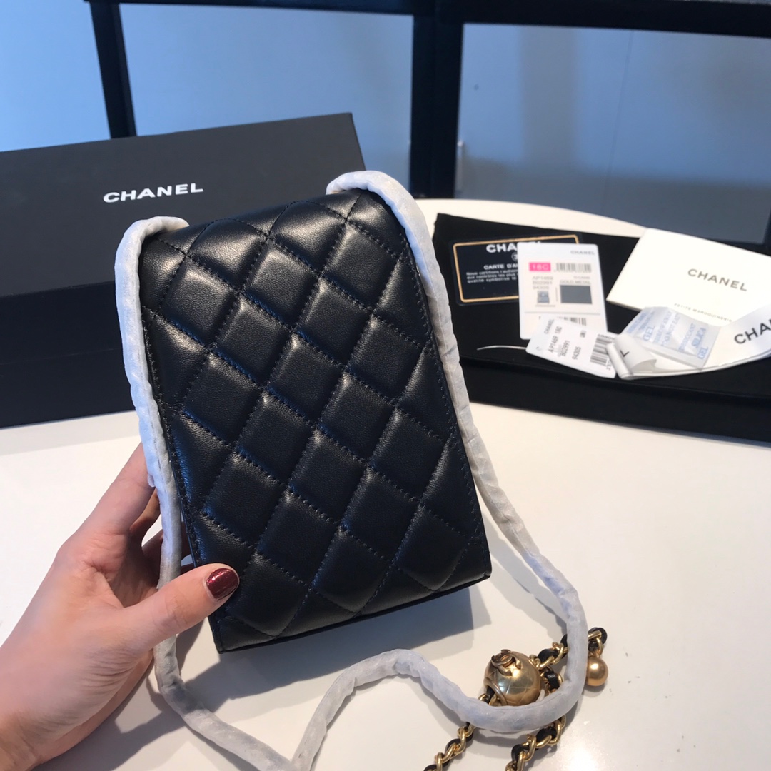 Chanel 샤넬 핸드폰백 CA5090 신상