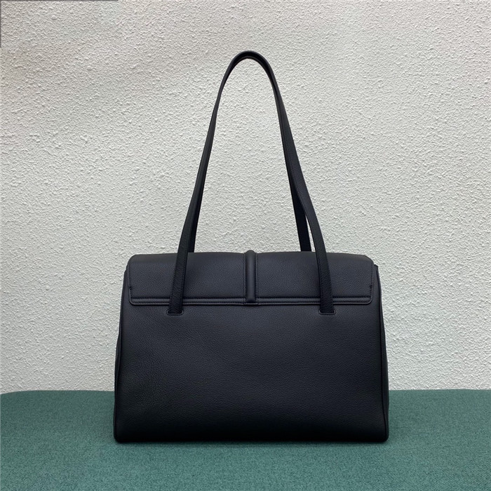 Celine 셀린느 20FW 라지 소프트 16 숄더백 C194043 2020/신상