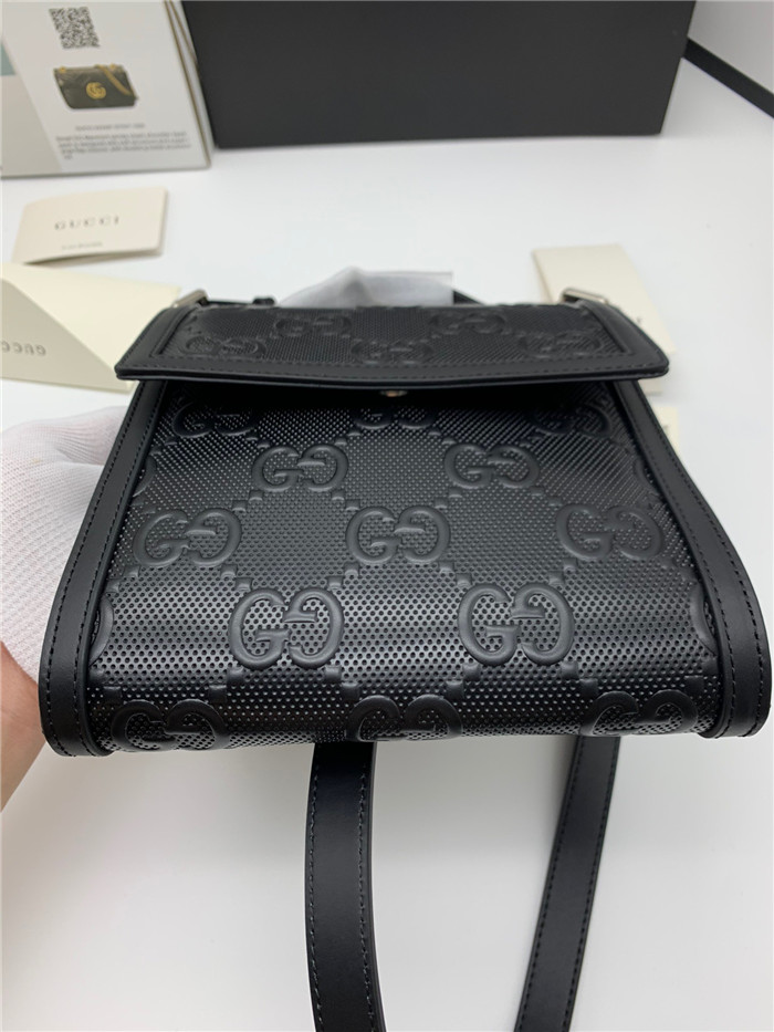 Gucci 구찌 블랙 GG 엠보스 메신저백 625782 2020/신상