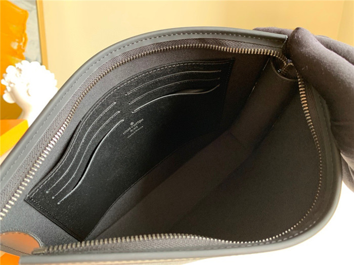 Louis Vuitton  루이비통 클러치 M61692