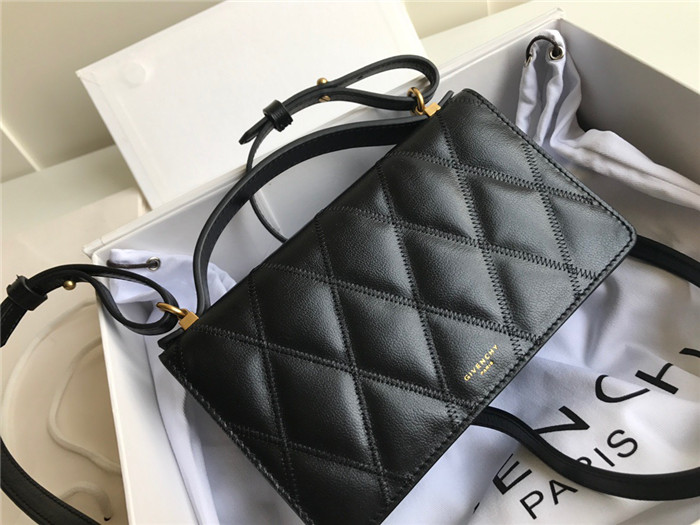 Givenchy 지방시 크로스백 G108010 2020/신상