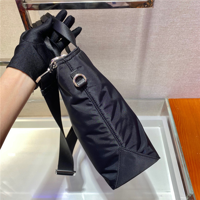 Prada  프라다 나일론 서류가방 1BG876 2020/신상