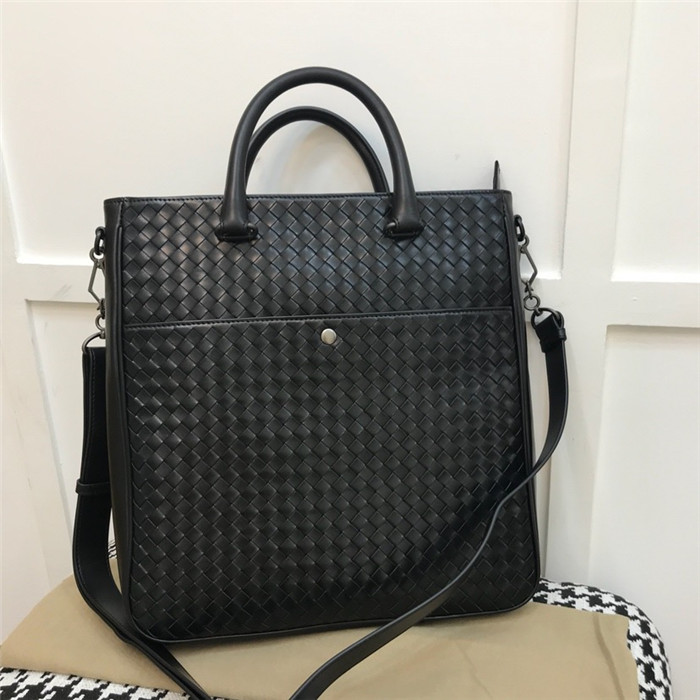 Bottega Veneta 보테가베네타 남성용 토트&크로스백 BV30601 2020/신상