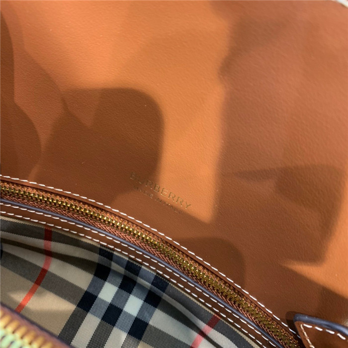 Burberry 버버리 타이틀백 스몰 B501088 2020/신상