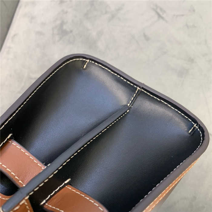 Burberry 버버리 타이틀백 스몰 B501088 2020/신상