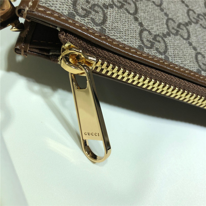 GUCCI 구찌 Fake Not 프린트 클러치 636171 2020/신상