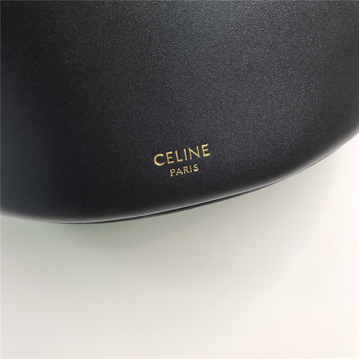 Celine 셀린느 메일론 트리오페 버킷백 C145558-3 2020/신상