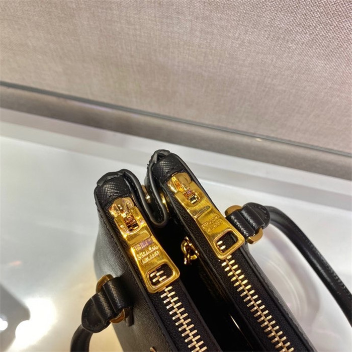 Prada   프라다 사피아노 미니 1BA906