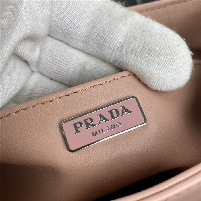  PRADA 프라다 클레오 브러시드 가죽 숄더백 1BC499