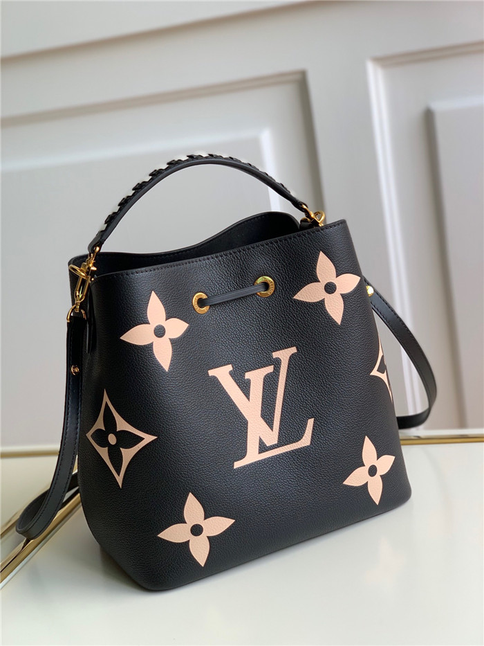 Louis Vuitton 루이비통 LV 크래프티 네오노에 MM M56890 2020/신상