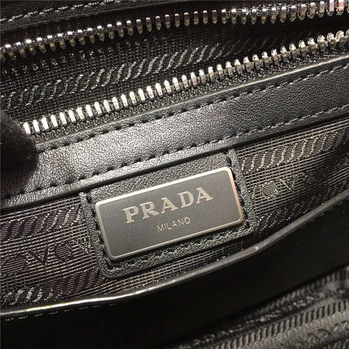 PRADA 프라다 삼각로고 프론트 포켓 크로스백 2VH091 2020/신상