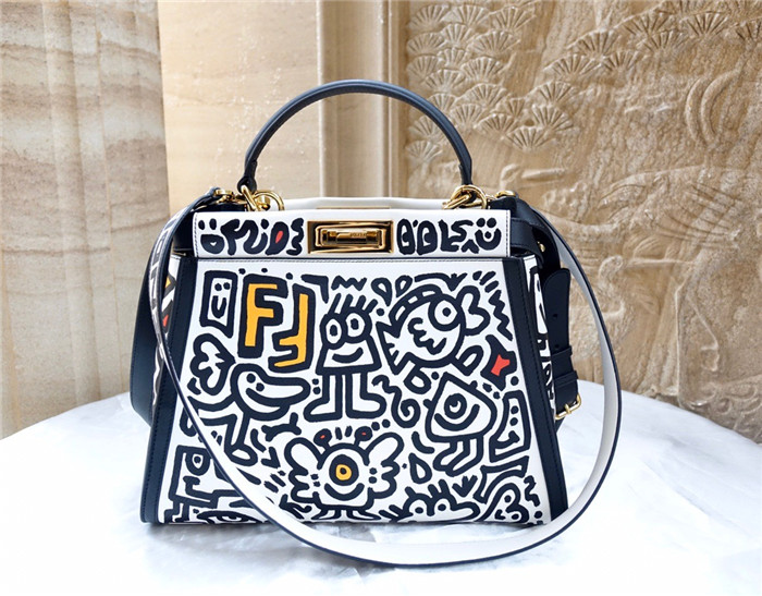 Fendi 펜디 아이코니 피카푸백 F20510 2020/신상