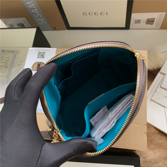  GUCCI 구찌 오피디아 GG 수프림 숄더백 499621