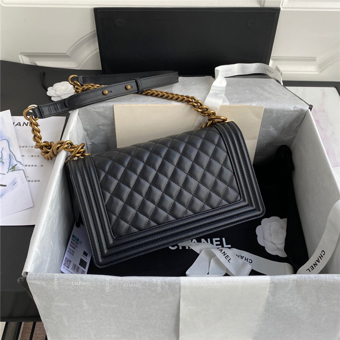 CHANEL 샤넬 리보이백 25CM AS10802 2020/신상