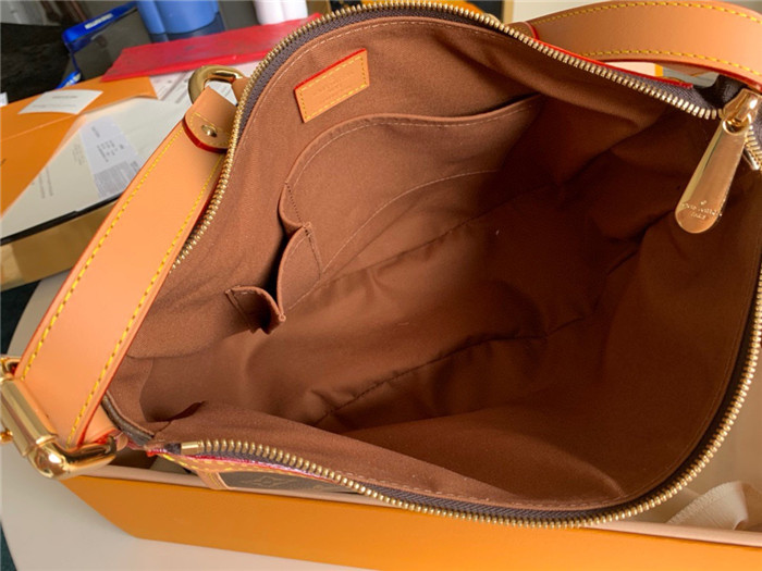 Louis Vuitton 루이비통 모노그램 툴룸 M40075