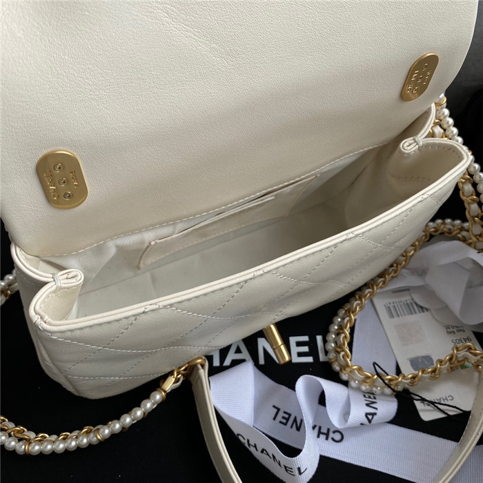 CHANEL 샤넬 크리스탈 펄 체인 플랩백 AS2210 2020/신상