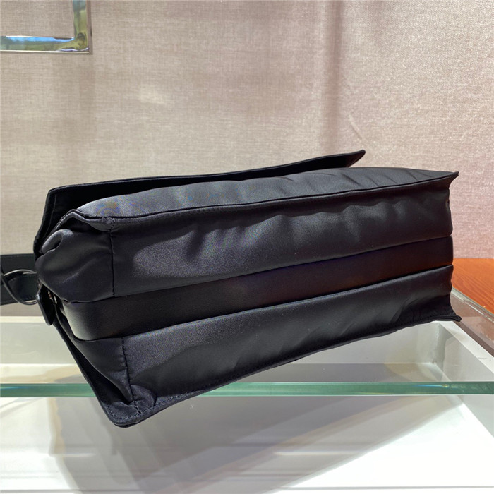 PRADA 프라다 나일론 메신져백 1BD255 2020/신상