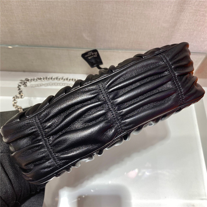 PRADA 프라다 가죽 호보백 1BH204 2020/ 신상