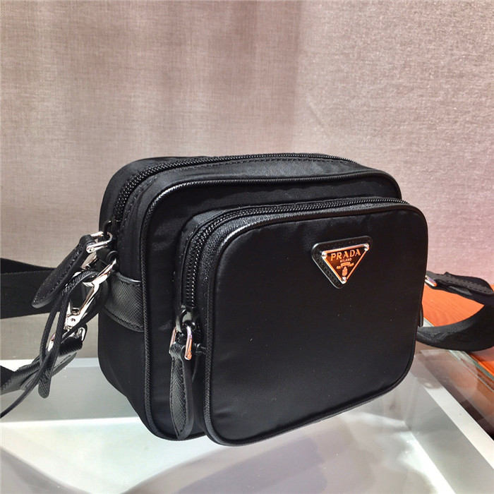 PRADA 프라다 미니 카메라백 1BH017
